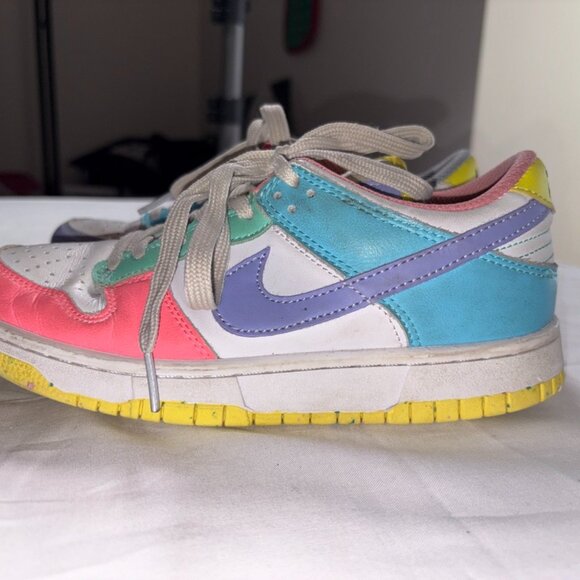 Nike Cotton Candy Dunks Low Top Classic Size Women's 5.5 VEUC - Picture 1 of 10